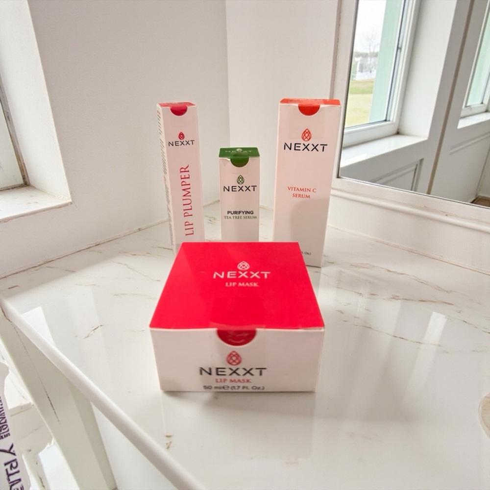NEXXT Skincare Bundle Vitamin C Serum, Tea Tree Serum, Lip Plumper, Lip Mask NEW
